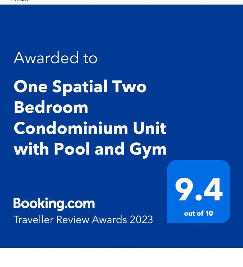 One Spatial Two Bedroom Condominium Unit With Pool And Gym Free Netflix And Wifi 伊洛伊洛 外观 照片